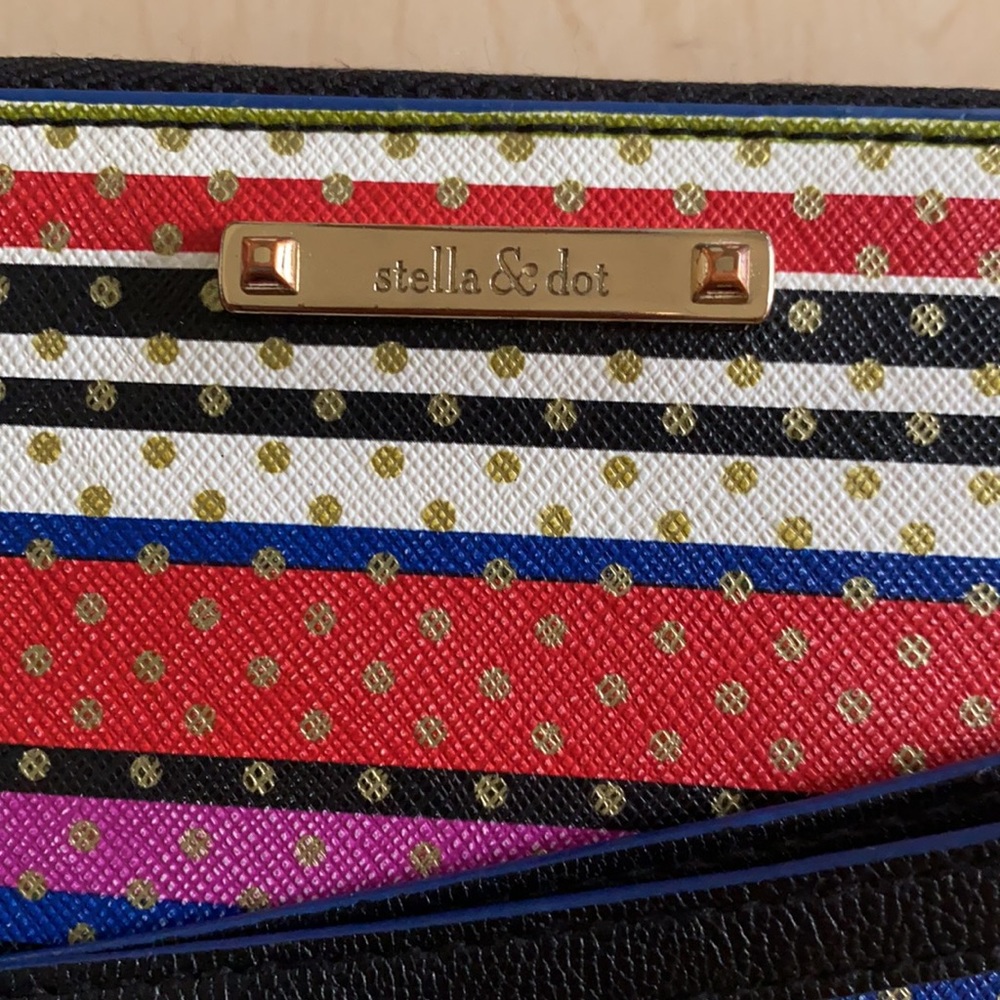 Stella & Dot Multicolor wallet - Picture 2 of 7